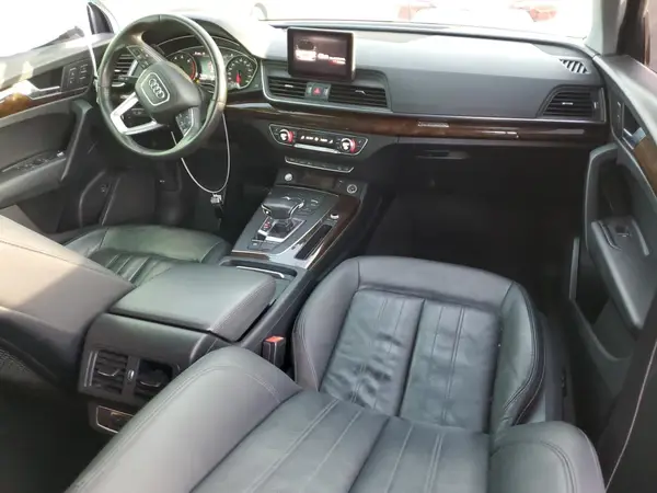 WA1ANAFY0L2061540 2020 AUDI Q5 - Image 8