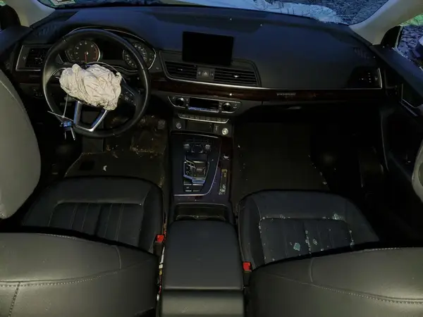 WA1ANAFY0L2096272 2020 AUDI Q5 - Image 8
