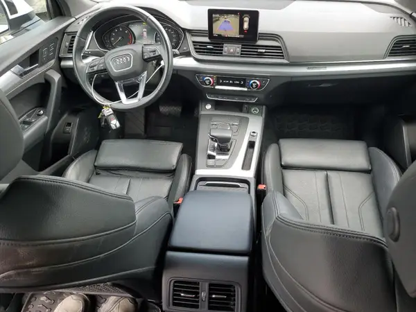 WA1ANAFY0L2106587 2020 AUDI Q5 - Image 8
