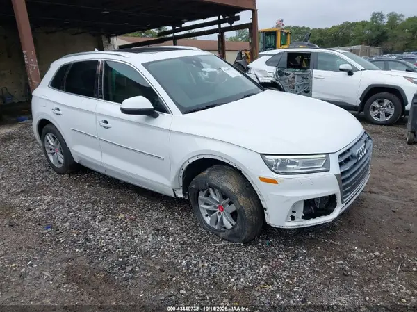 WA1ANAFY0L2115967 2020 AUDI Q5 - Image 1