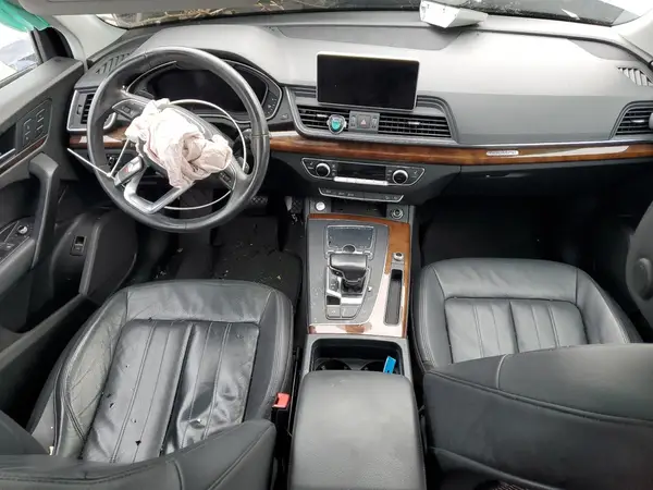WA1ANAFY1J2001828 2018 AUDI Q5 - Image 8