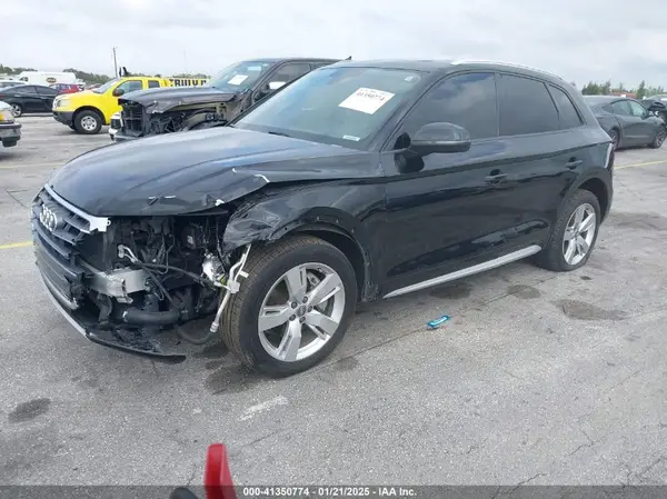 WA1ANAFY1J2003403 2018 AUDI Q5 - Image 2