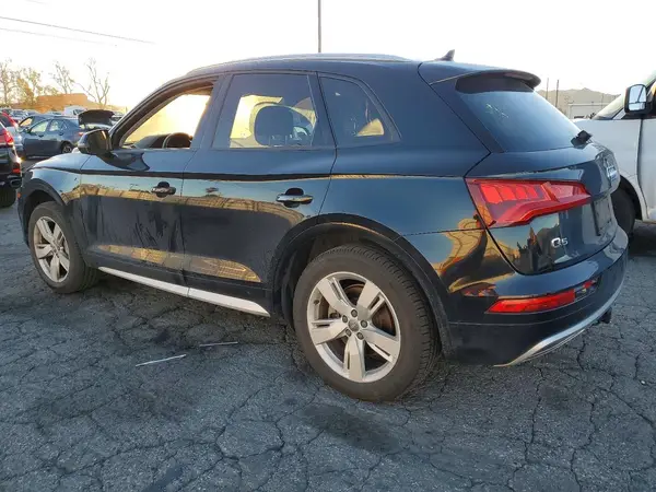 WA1ANAFY1J2003580 2018 AUDI Q5 - Image 2