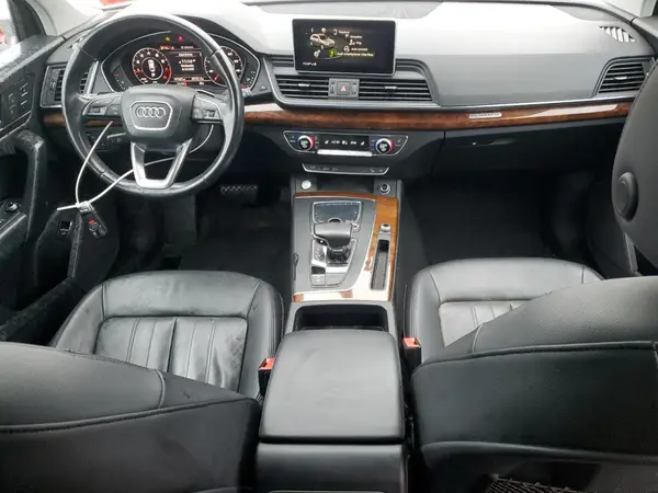 WA1ANAFY1J2006673 2018 AUDI Q5 - Image 8