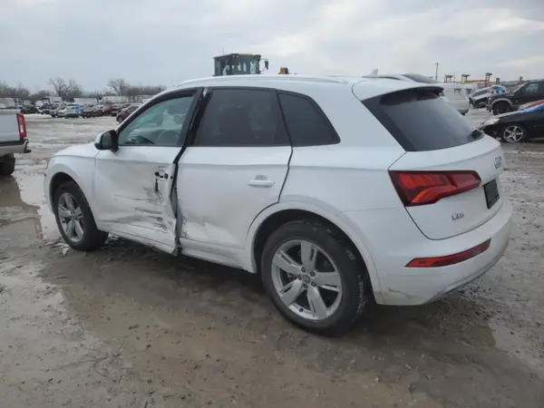 WA1ANAFY1J2009704 2018 AUDI Q5 - Image 2