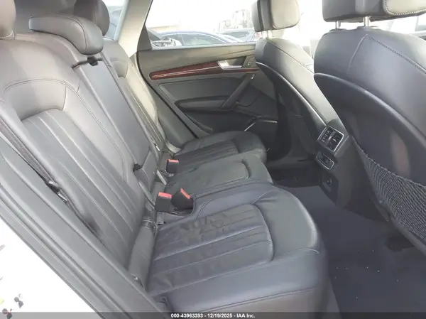 WA1ANAFY1J2015454 2018 AUDI Q5 - Image 8