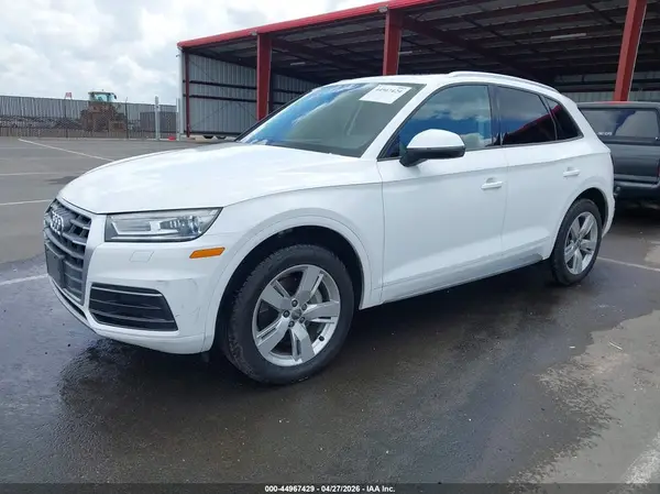 WA1ANAFY1J2023005 2018 AUDI Q5 - Image 2