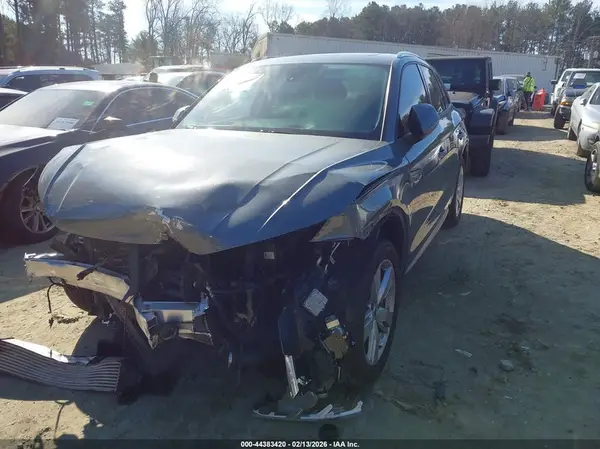 WA1ANAFY1J2026552 2018 AUDI Q5 - Image 2