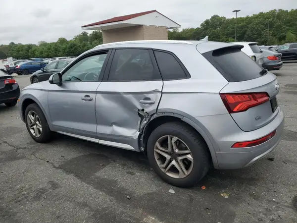 WA1ANAFY1J2033906 2018 AUDI Q5 - Image 2