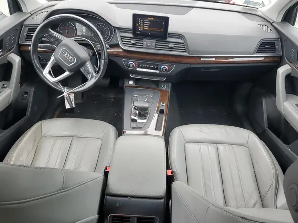 WA1ANAFY1J2052620 2018 AUDI Q5 - Image 8