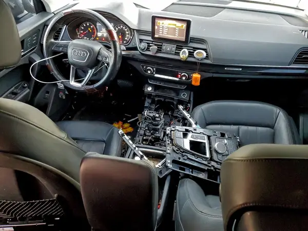WA1ANAFY1J2069837 2018 AUDI Q5 - Image 8