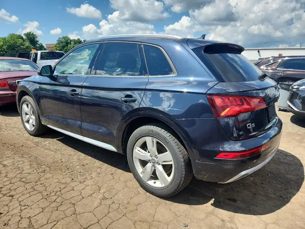 WA1ANAFY1J2091935 2018 AUDI Q5 - Image 2