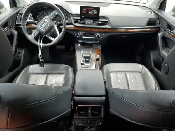 WA1ANAFY1J2112136 2018 AUDI Q5 - Image 8