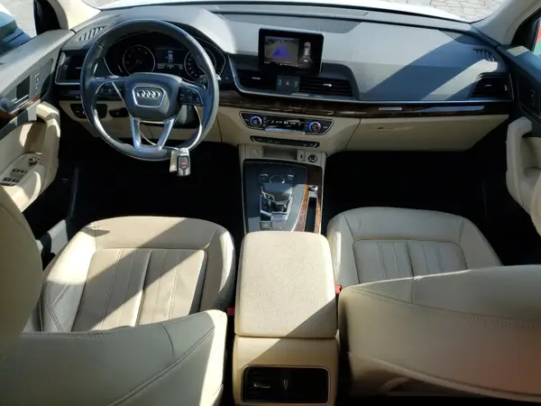 WA1ANAFY1J2131365 2018 AUDI Q5 - Image 8
