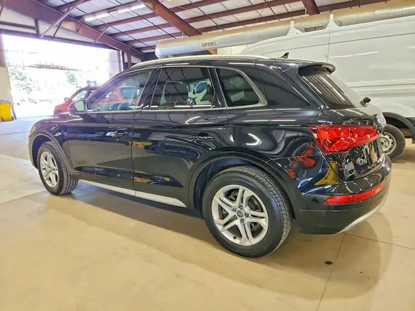 WA1ANAFY1J2133617 2018 AUDI Q5 - Image 2