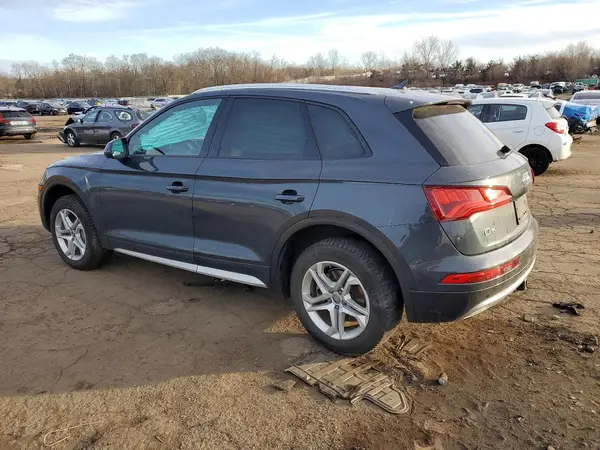 WA1ANAFY1J2175821 2018 AUDI Q5 - Image 2