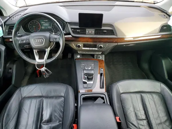 WA1ANAFY1J2175821 2018 AUDI Q5 - Image 8