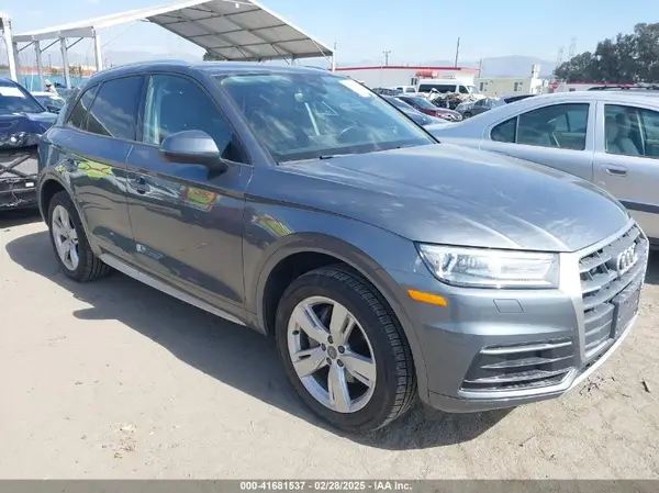 WA1ANAFY1J2184826 2018 AUDI Q5 - Image 1