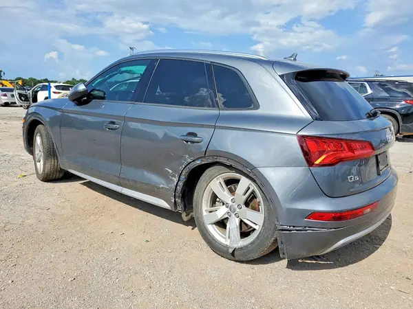WA1ANAFY1J2215394 2018 AUDI Q5 - Image 2