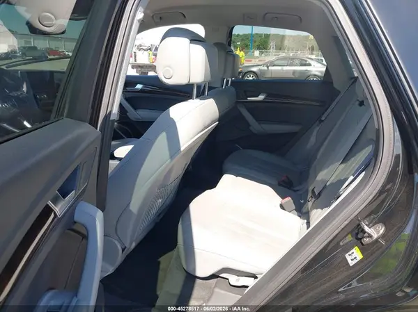 WA1ANAFY1J2232440 2018 AUDI Q5 - Image 8