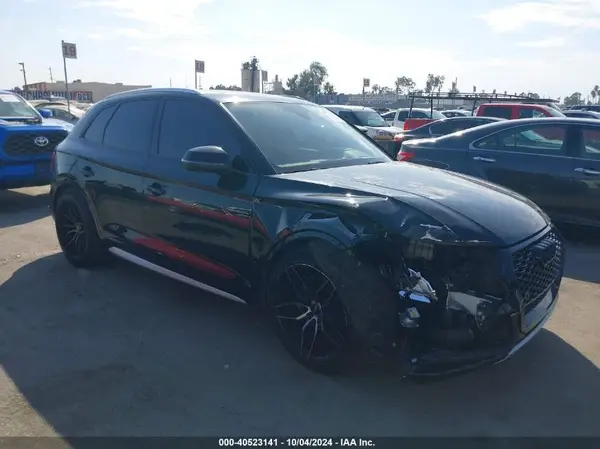 WA1ANAFY1J2232812 2018 AUDI Q5 - Image 1