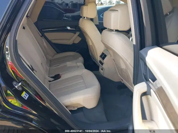 WA1ANAFY1J2232812 2018 AUDI Q5 - Image 8