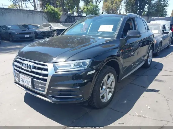 WA1ANAFY1J2234527 2018 AUDI Q5 - Image 2