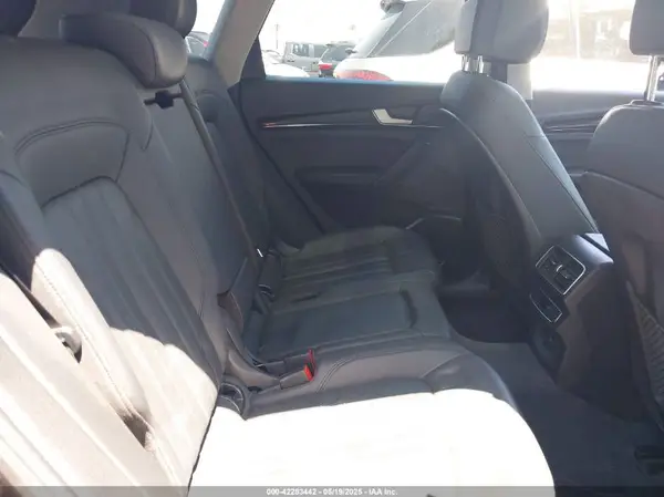 WA1ANAFY1J2234527 2018 AUDI Q5 - Image 8