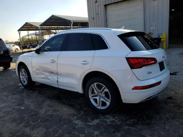 WA1ANAFY1K2041506 2019 AUDI Q5 - Image 2