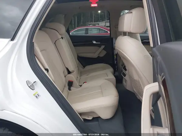 WA1ANAFY1K2042543 2019 AUDI Q5 - Image 8
