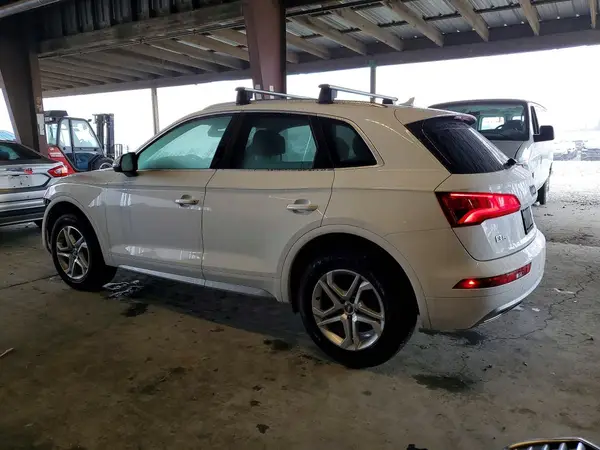 WA1ANAFY1K2048391 2019 AUDI Q5 - Image 2