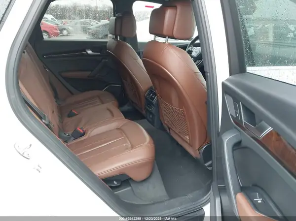 WA1ANAFY1K2051856 2019 AUDI Q5 - Image 8