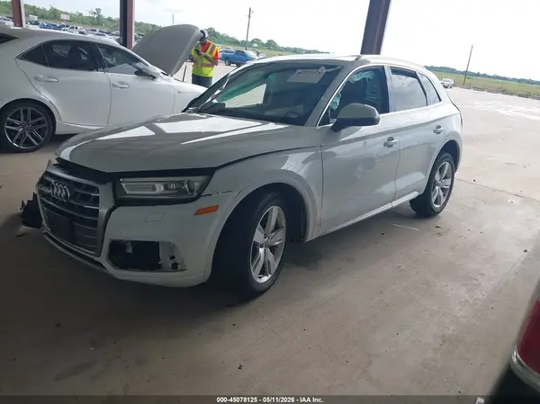 WA1ANAFY1K2057012 2019 AUDI Q5 - Image 2