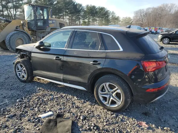 WA1ANAFY1K2059956 2019 AUDI Q5 - Image 2