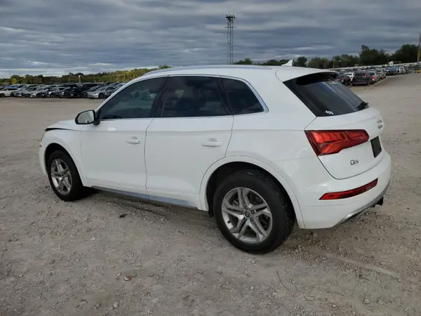 WA1ANAFY1K2072318 2019 AUDI Q5 - Image 2