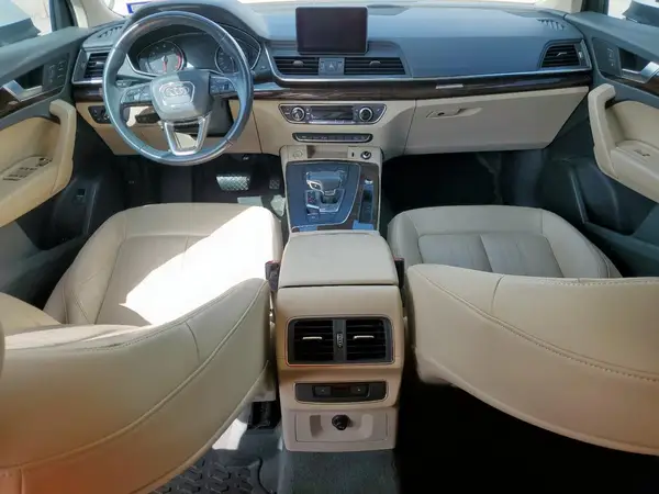 WA1ANAFY1K2073050 2019 AUDI Q5 - Image 8