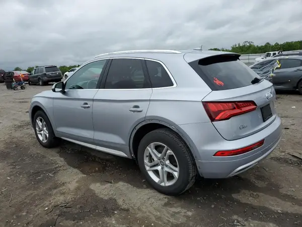 WA1ANAFY1K2077499 2019 AUDI Q5 - Image 2