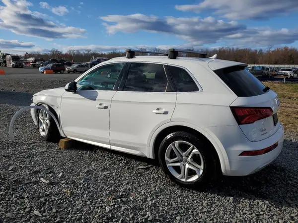WA1ANAFY1K2080676 2019 AUDI Q5 - Image 2