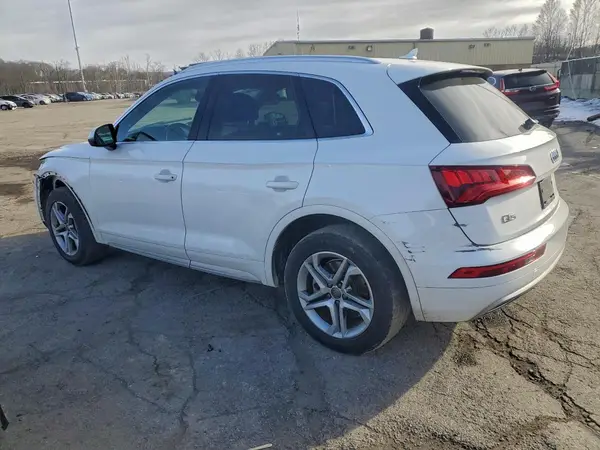WA1ANAFY1K2083139 2019 AUDI Q5 - Image 2