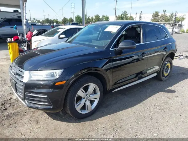 WA1ANAFY1K2093153 2019 AUDI Q5 - Image 2
