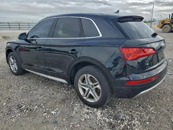 WA1ANAFY1K2099230 2019 AUDI Q5 - Image 2