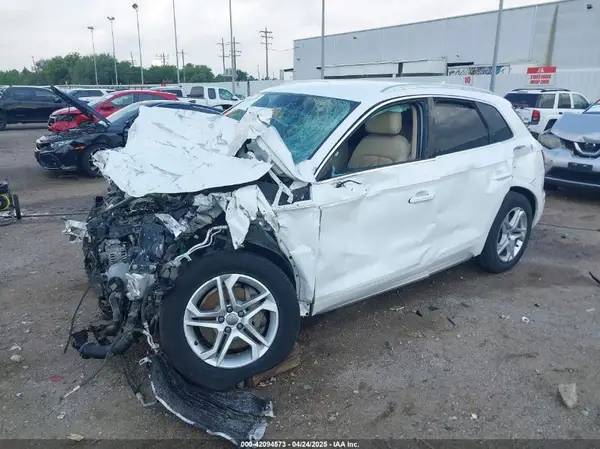 WA1ANAFY1K2112381 2019 AUDI Q5 - Image 2