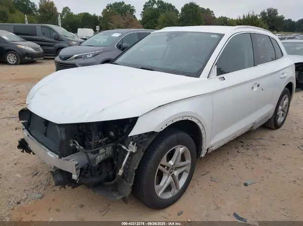 WA1ANAFY1K2130721 2019 AUDI Q5 - Image 2