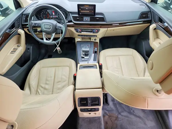 WA1ANAFY1L2075561 2020 AUDI Q5 - Image 8