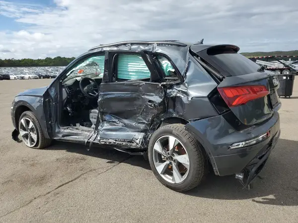 WA1ANAFY1L2078105 2020 AUDI Q5 - Image 2
