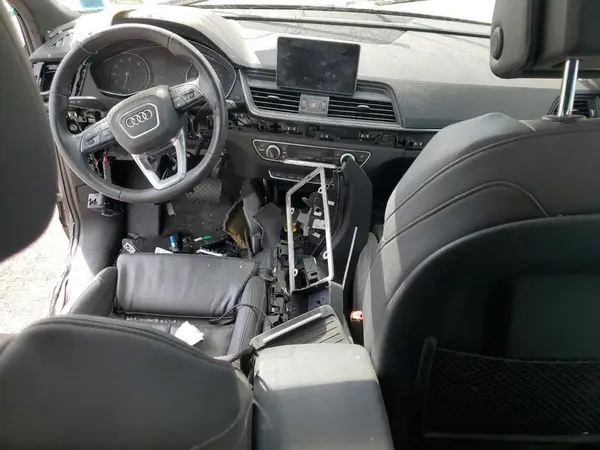 WA1ANAFY1L2078105 2020 AUDI Q5 - Image 8