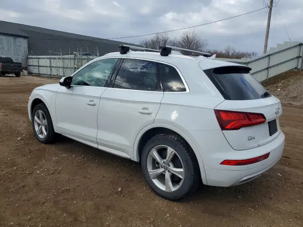 WA1ANAFY1L2083482 2020 AUDI Q5 - Image 2