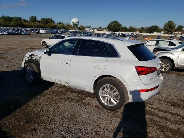 WA1ANAFY1L2092022 2020 AUDI Q5 - Image 2