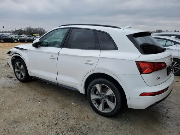 WA1ANAFY1L2105979 2020 AUDI Q5 - Image 2