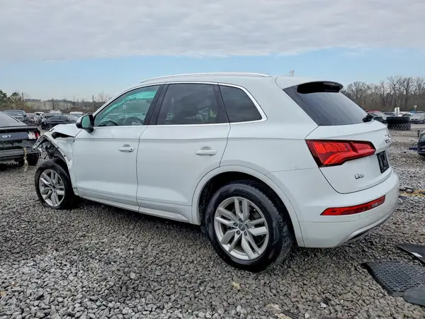 WA1ANAFY1L2113290 2020 AUDI Q5 - Image 2